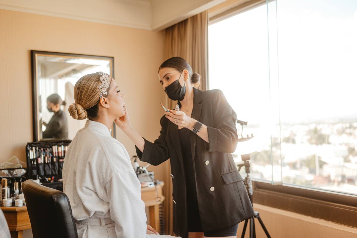 Beauty Event Makeup Make Up Beginner? Here’s How to Shine (Without Melting Under Pressure)